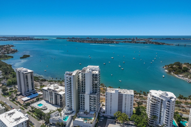 555 S Gulfstream Ave unit 602 – For sale