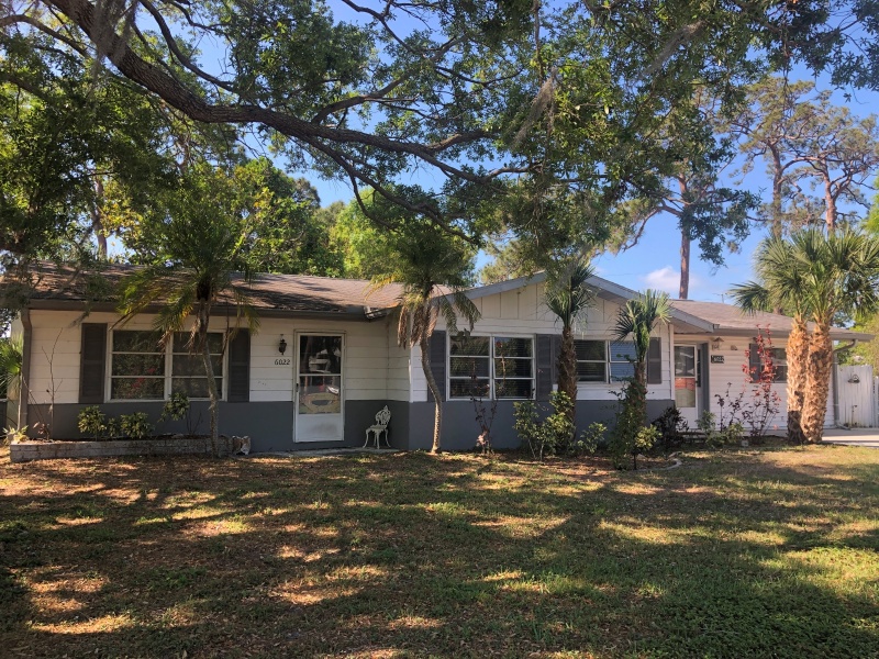 6022 Crestwood Avenue – For Sale